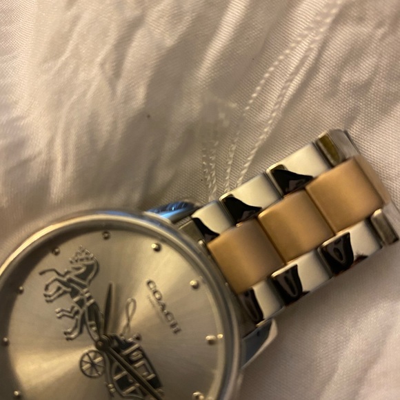 COACH WATCH BRAND NEW IN BOX two tone - Picture 8 of 9